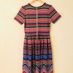 Size L Lularoe Amelia Dress